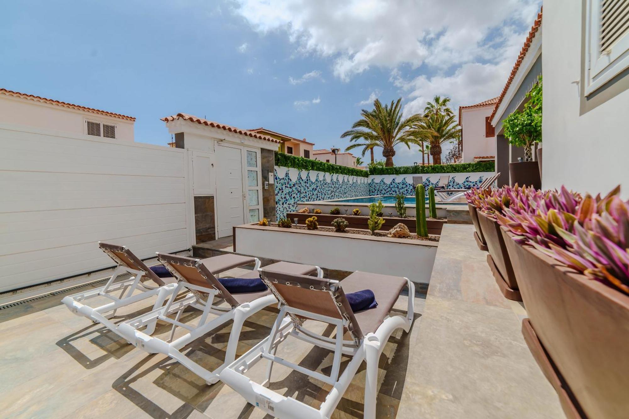 Villa De Marcos Alojamiento De Lujo Con Piscina Privada 아로나 외부 사진