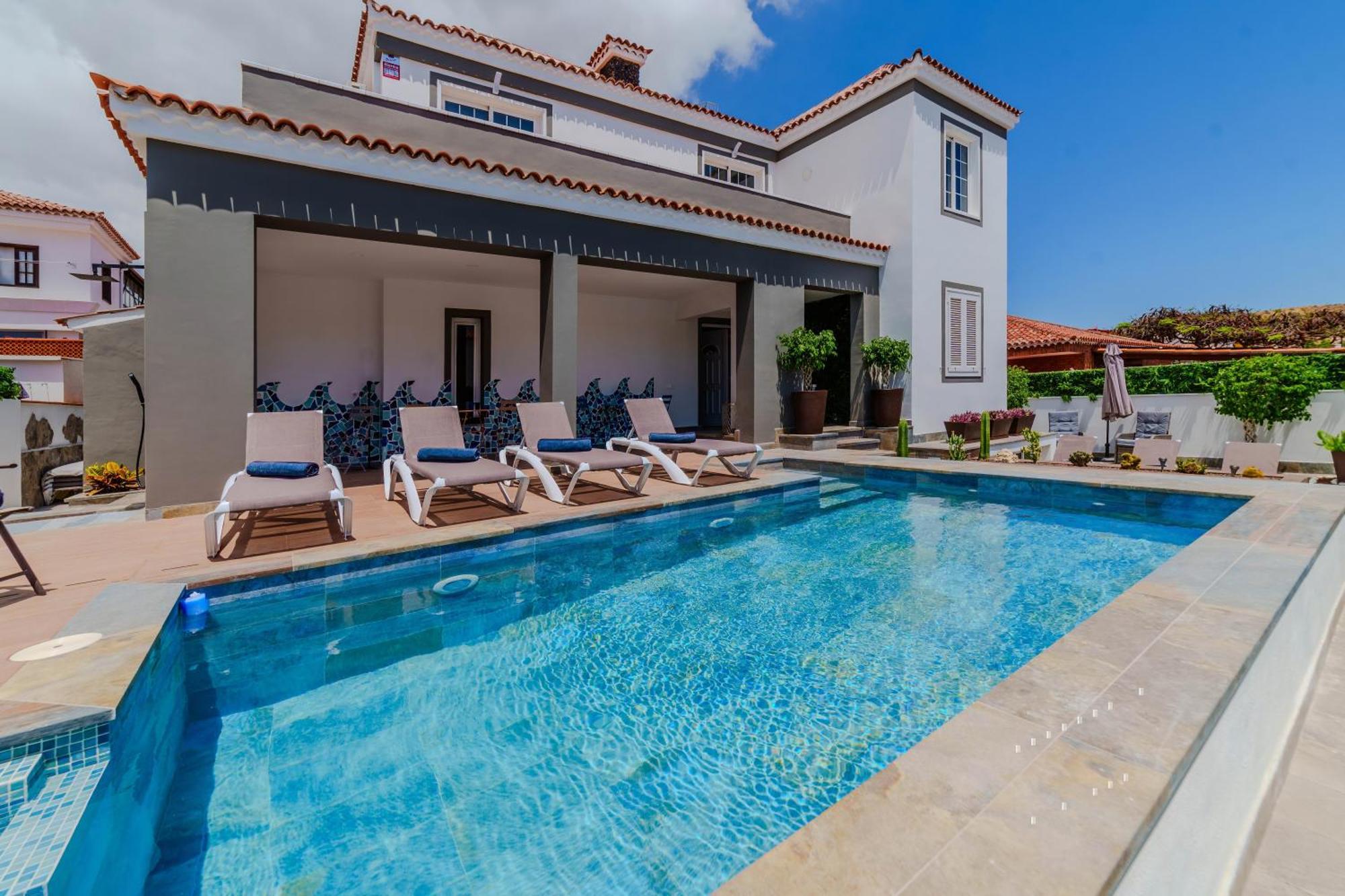 Villa De Marcos Alojamiento De Lujo Con Piscina Privada 아로나 외부 사진