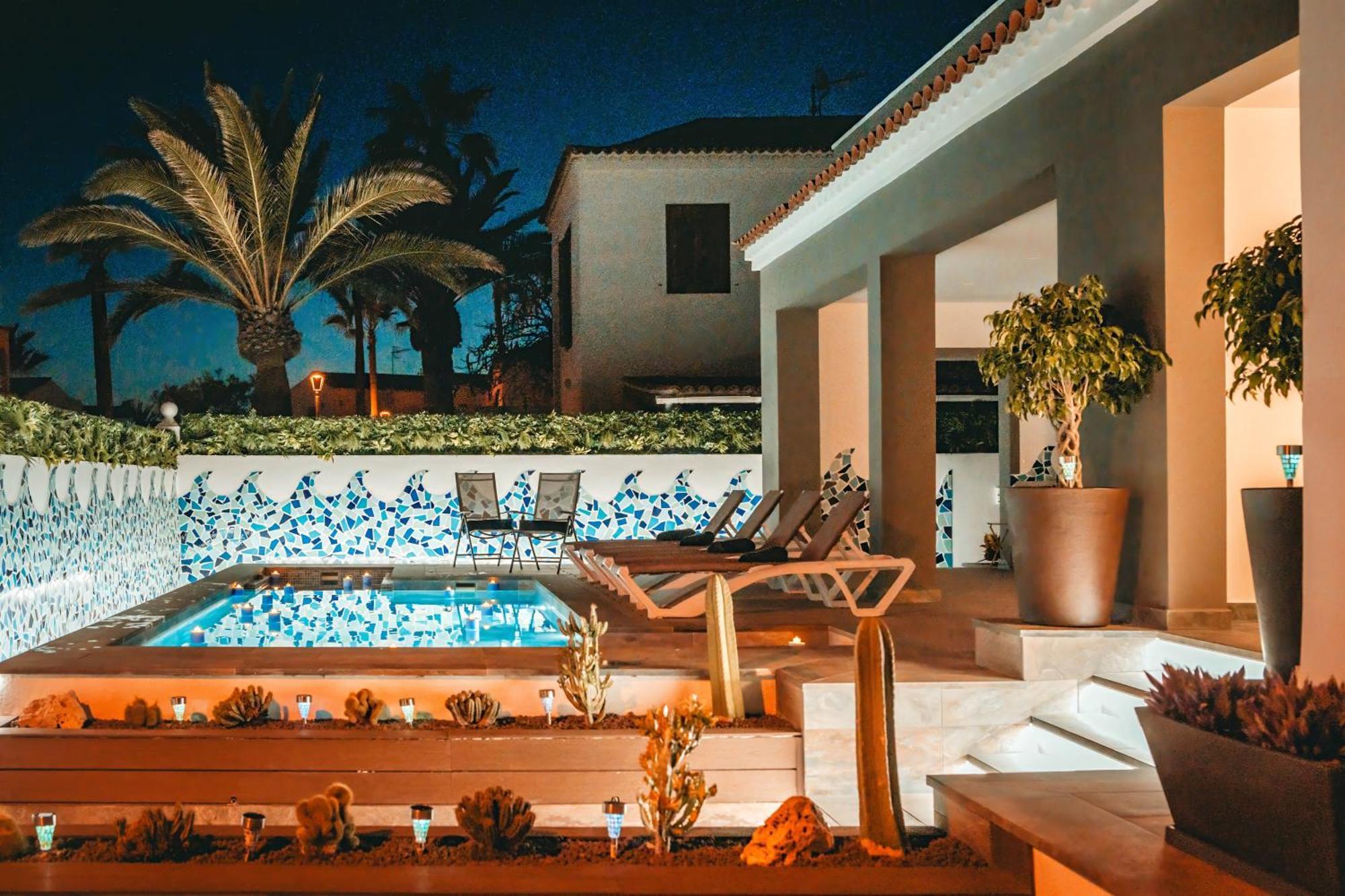Villa De Marcos Alojamiento De Lujo Con Piscina Privada 아로나 외부 사진